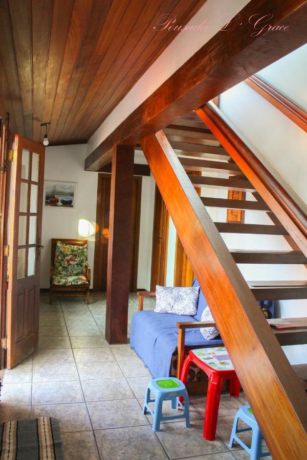L'grace Ferradura Guest house